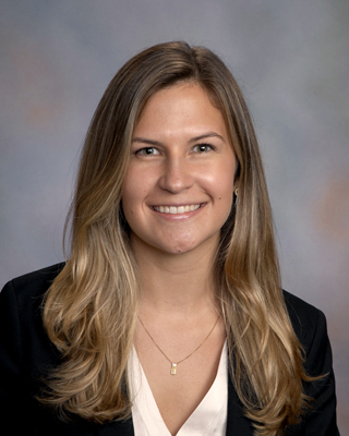 Elizabeth Kiernan headshot