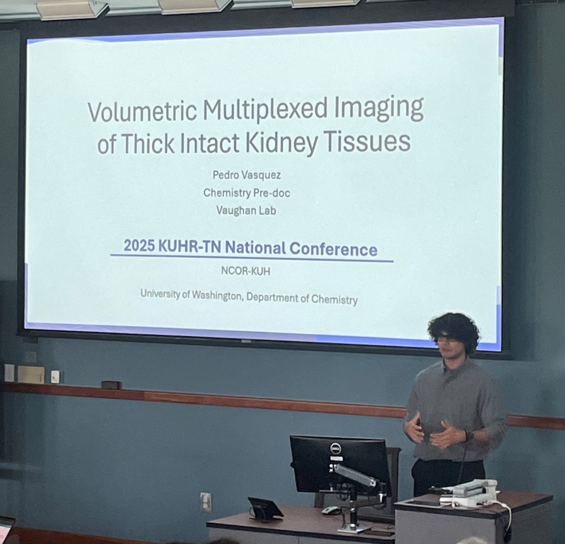 Pedro Vasquez presenting research at national conference.